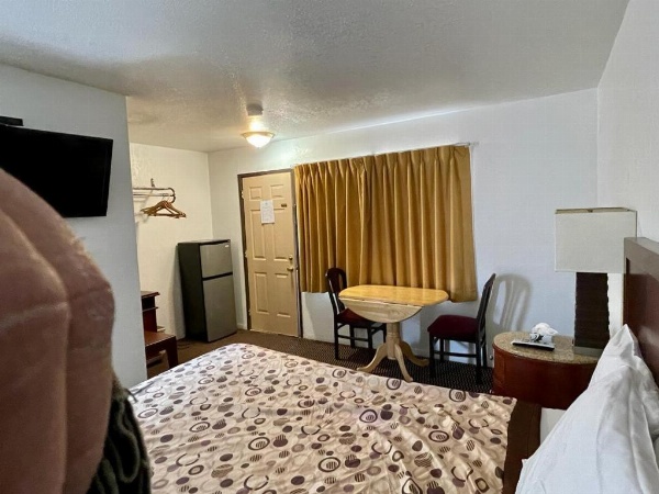 Desert Inn image 42