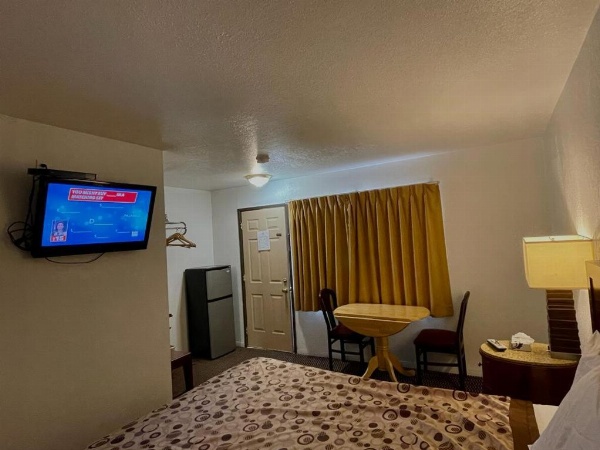 Desert Inn image 43